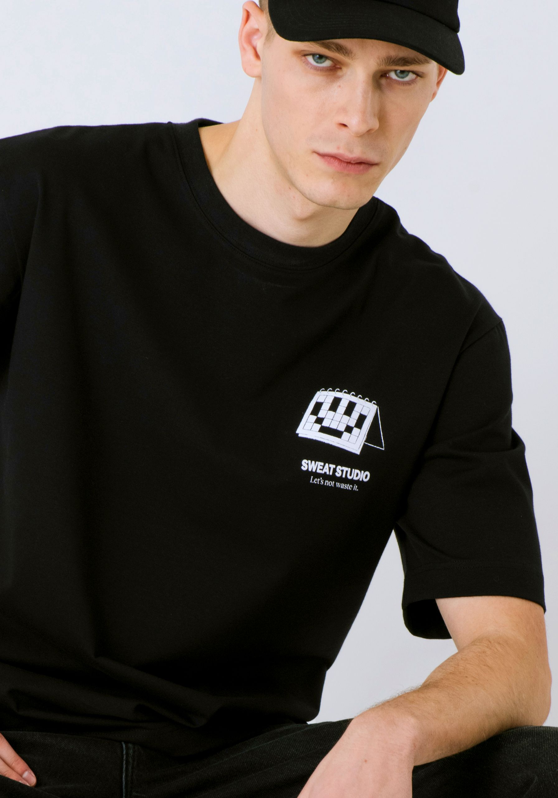 Comfort Calendar T-shirt Black